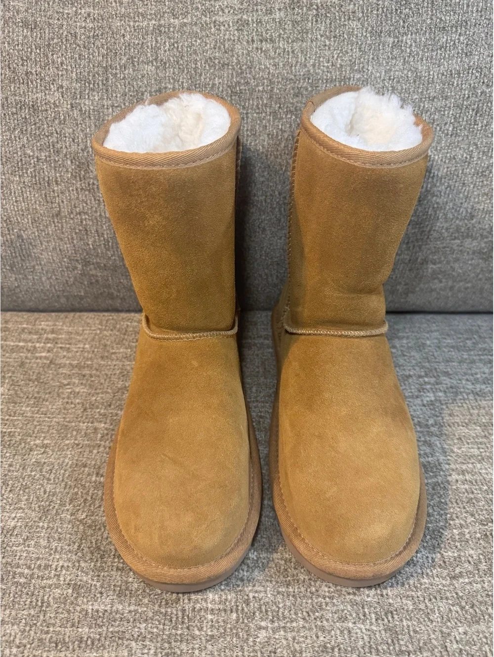 Koolaburra by UGG Koola Short Chestnut Suede Boots Size 7